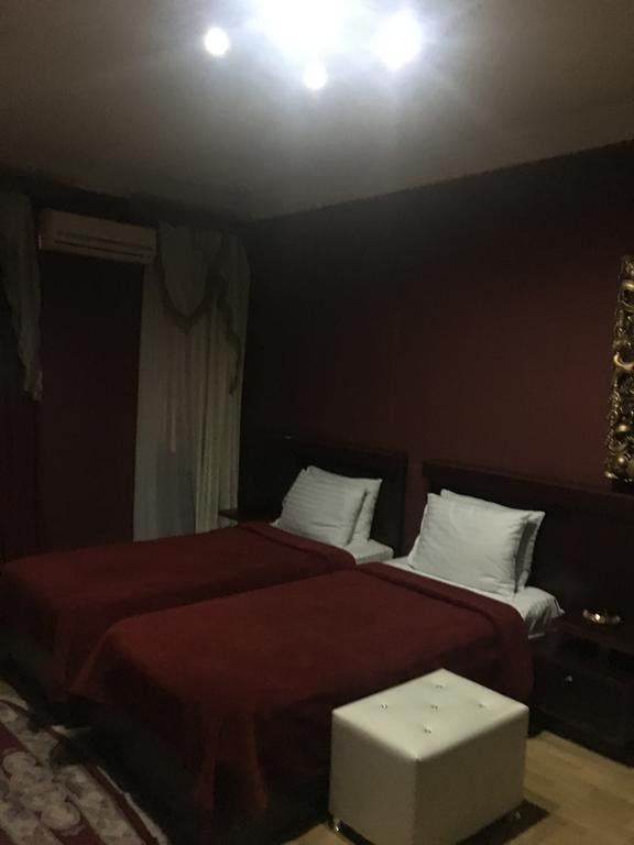 David L Hotel Tbilisi Eksteriør bilde