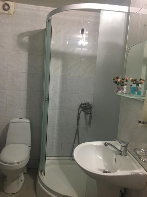 David L Hotel Tbilisi Eksteriør bilde